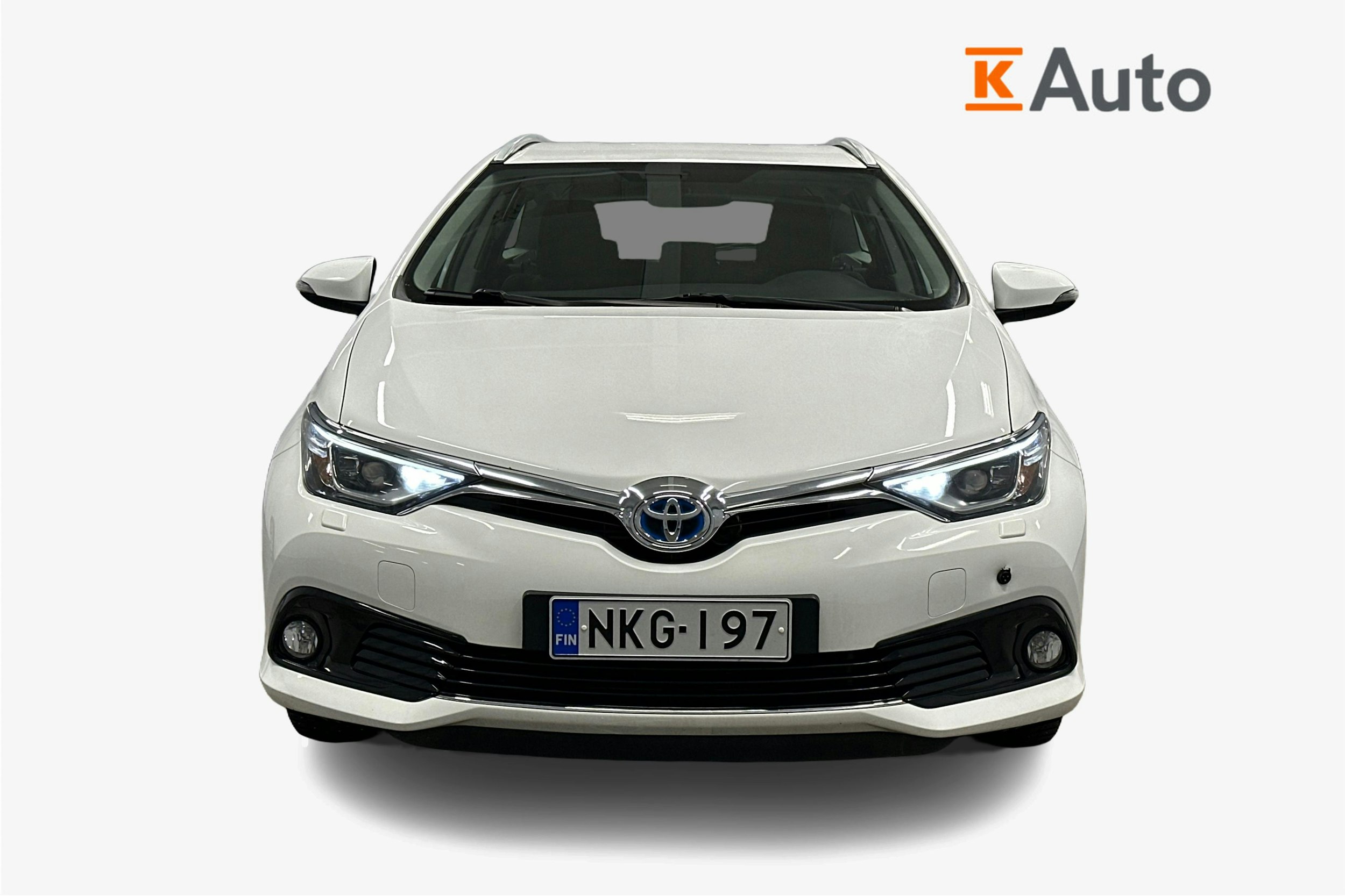 valkoinen Toyota Auris 2015 kuva 5.