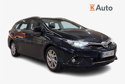 musta Toyota Auris 2015 kuva 1.