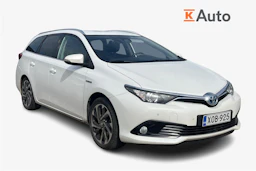 met. valkoinen Toyota Auris 2015 kuva 1.