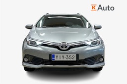 Harmaa Toyota Auris 2015 kuva 5.