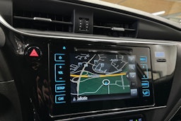 Harmaa Toyota Auris 2015 kuva 19.