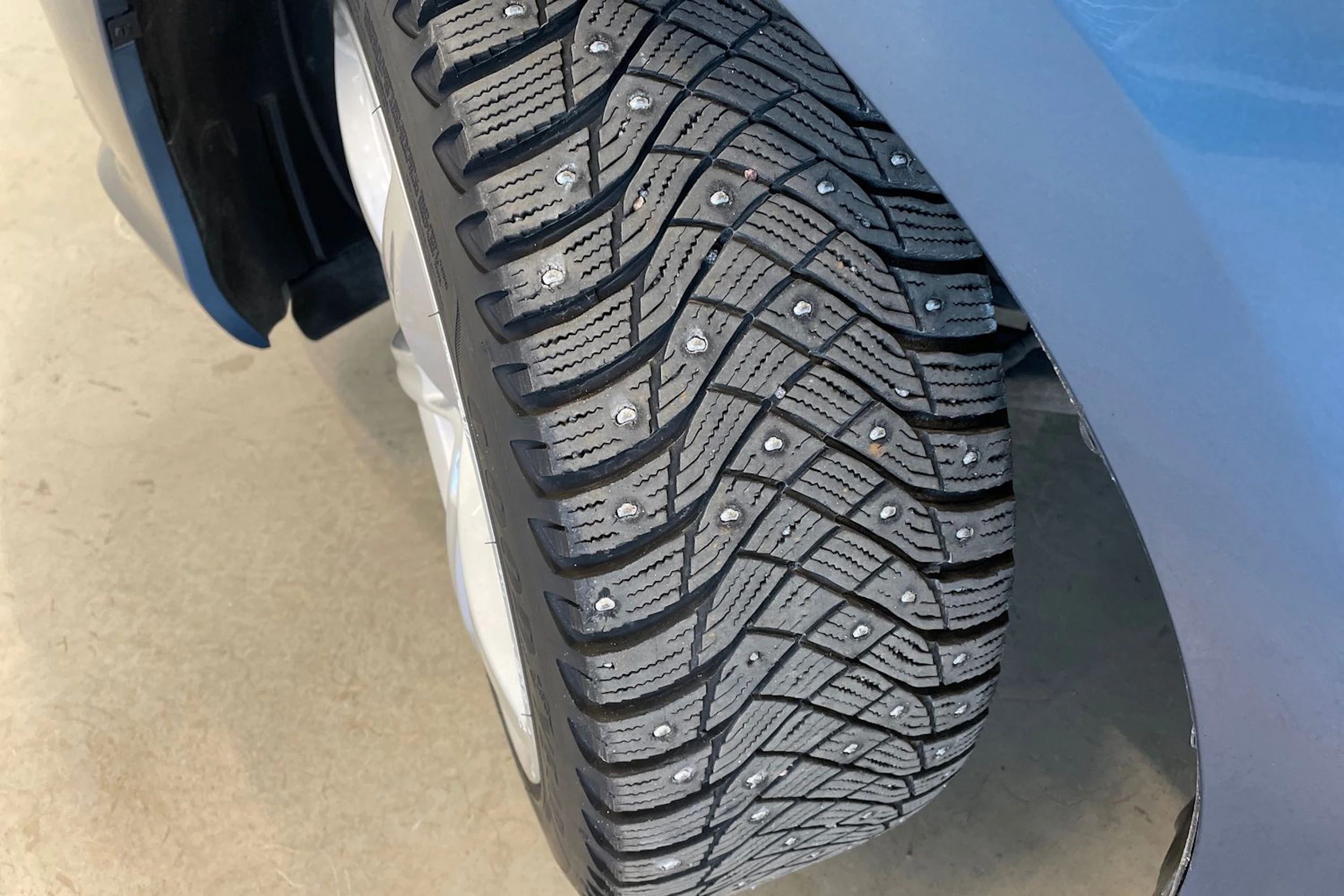 sininen Toyota Auris 2015 kuva 10.