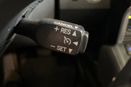 sininen Toyota Auris 2015 kuva 14.