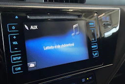 sininen Toyota Auris 2015 kuva 19.