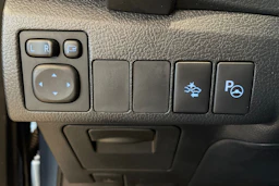 sininen Toyota Auris 2015 kuva 28.