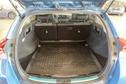 sininen Toyota Auris 2015 kuva 30.