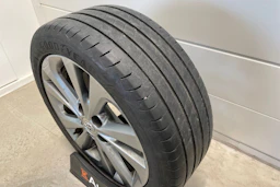 sininen Toyota Auris 2015 kuva 33.