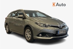 Harmaa Toyota Auris 2016 kuva 1.