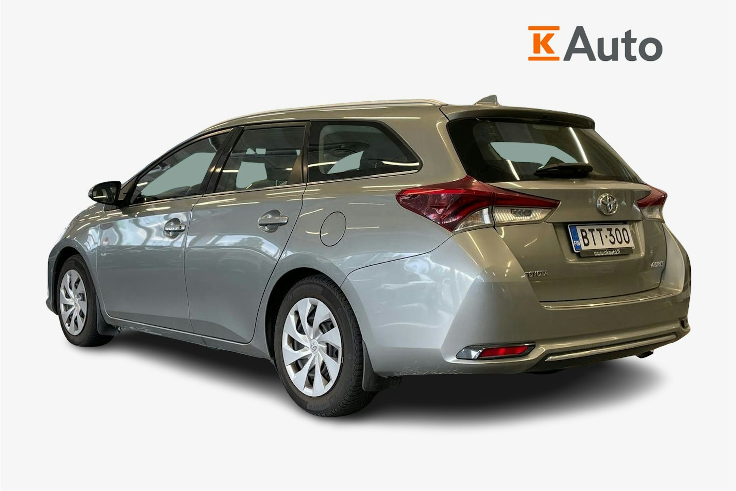 Harmaa Toyota Auris 2016 kuva 2.