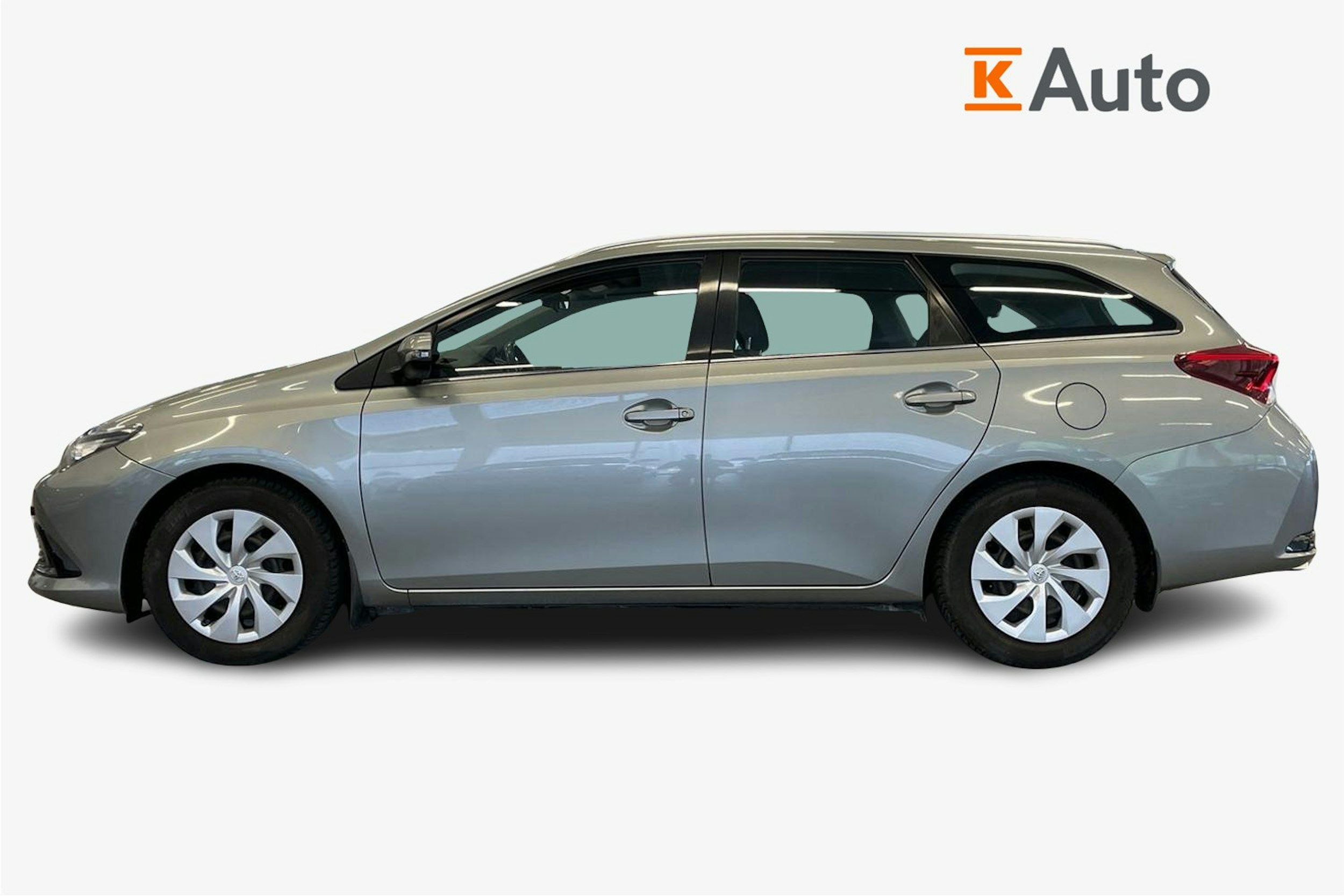 Harmaa Toyota Auris 2016 kuva 6.