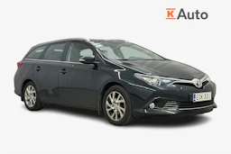 harmaa Toyota Auris 2016 kuva 1.