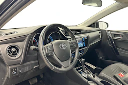 harmaa Toyota Auris 2016 kuva 3.