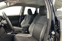 harmaa Toyota Auris 2016 kuva 6.