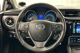 harmaa Toyota Auris 2016 kuva 12.