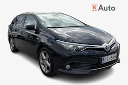 musta Toyota Auris 2016 kuva 1.