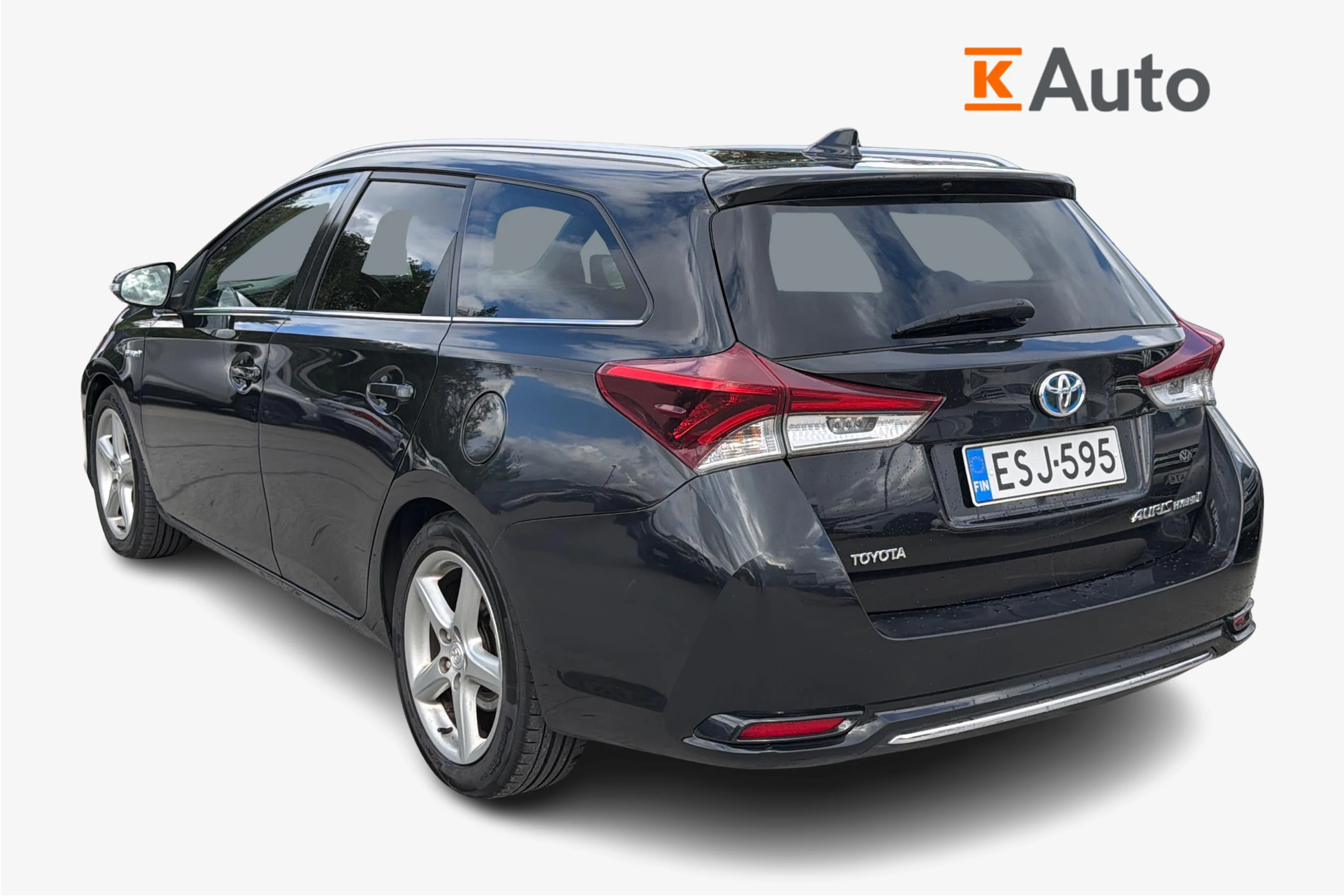musta Toyota Auris 2016 kuva 2.