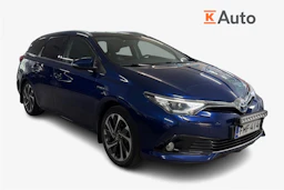 sininen Toyota Auris 2016 kuva 1.