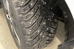 valkoinen Toyota Auris 2016 kuva 13.