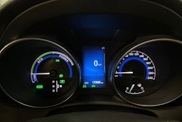 valkoinen Toyota Auris 2016 kuva 19.