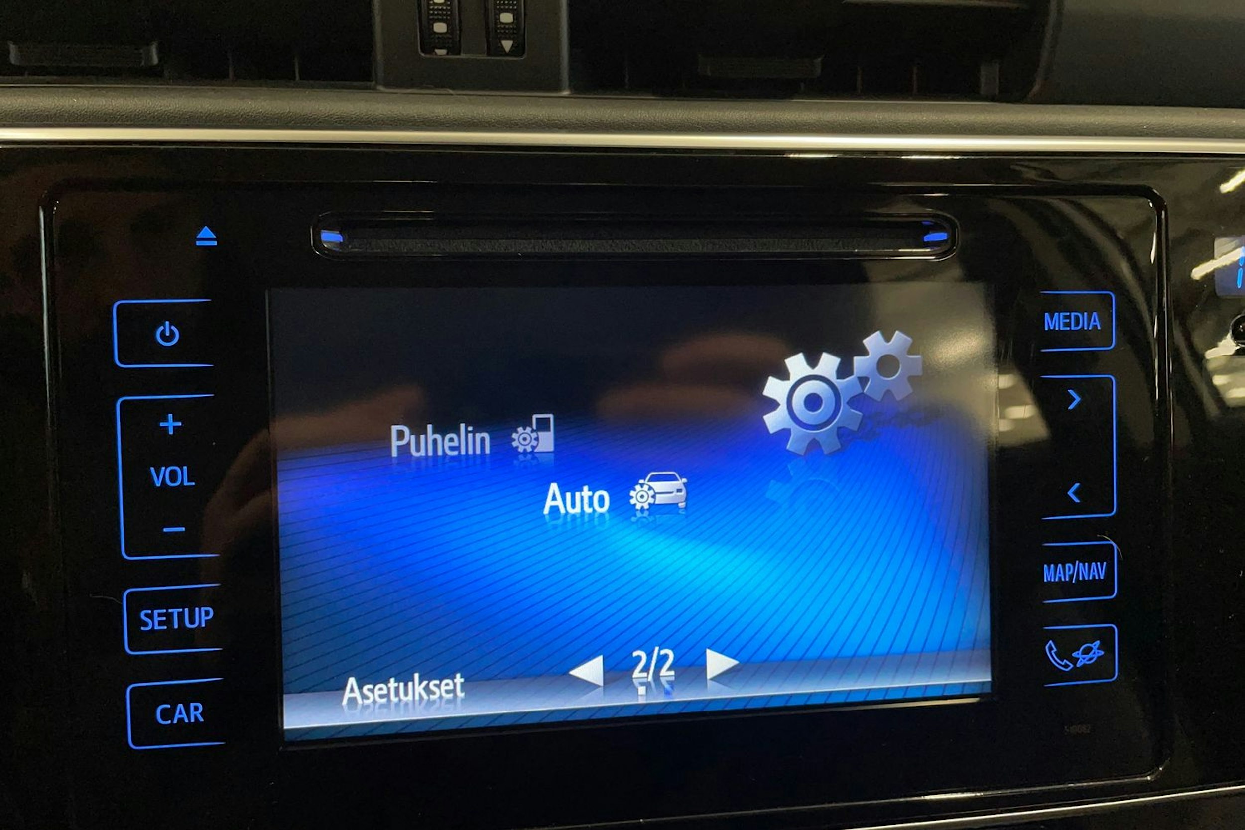 valkoinen Toyota Auris 2016 kuva 23.