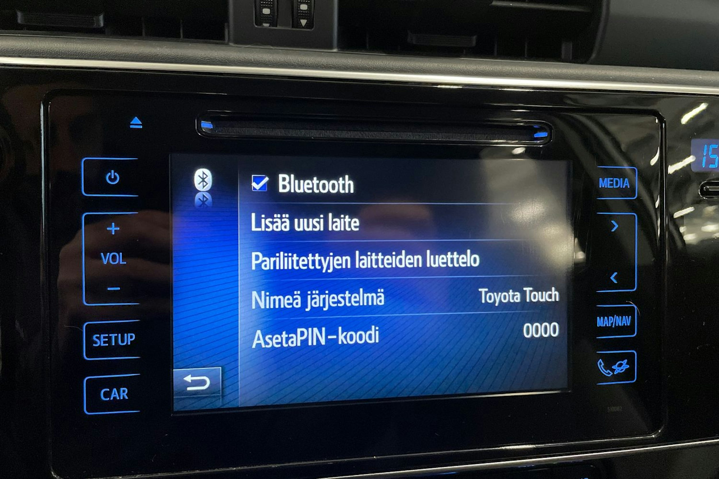 valkoinen Toyota Auris 2016 kuva 24.