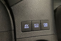 valkoinen Toyota Auris 2016 kuva 28.