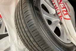 valkoinen Toyota Auris 2016 kuva 32.