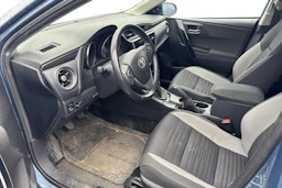 sininen Toyota Auris 2016 kuva 3.