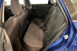 sininen Toyota Auris 2016 kuva 8.