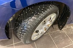 sininen Toyota Auris 2016 kuva 10.