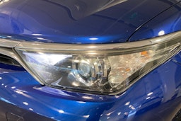 sininen Toyota Auris 2016 kuva 17.