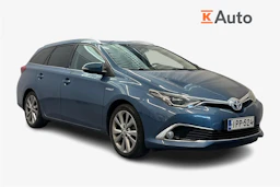 sininen Toyota Auris 2016 kuva 1.