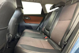 sininen Toyota Auris 2016 kuva 8.