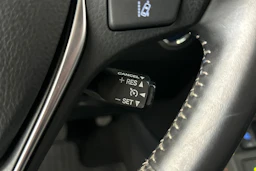 sininen Toyota Auris 2016 kuva 18.