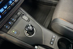 sininen Toyota Auris 2016 kuva 20.