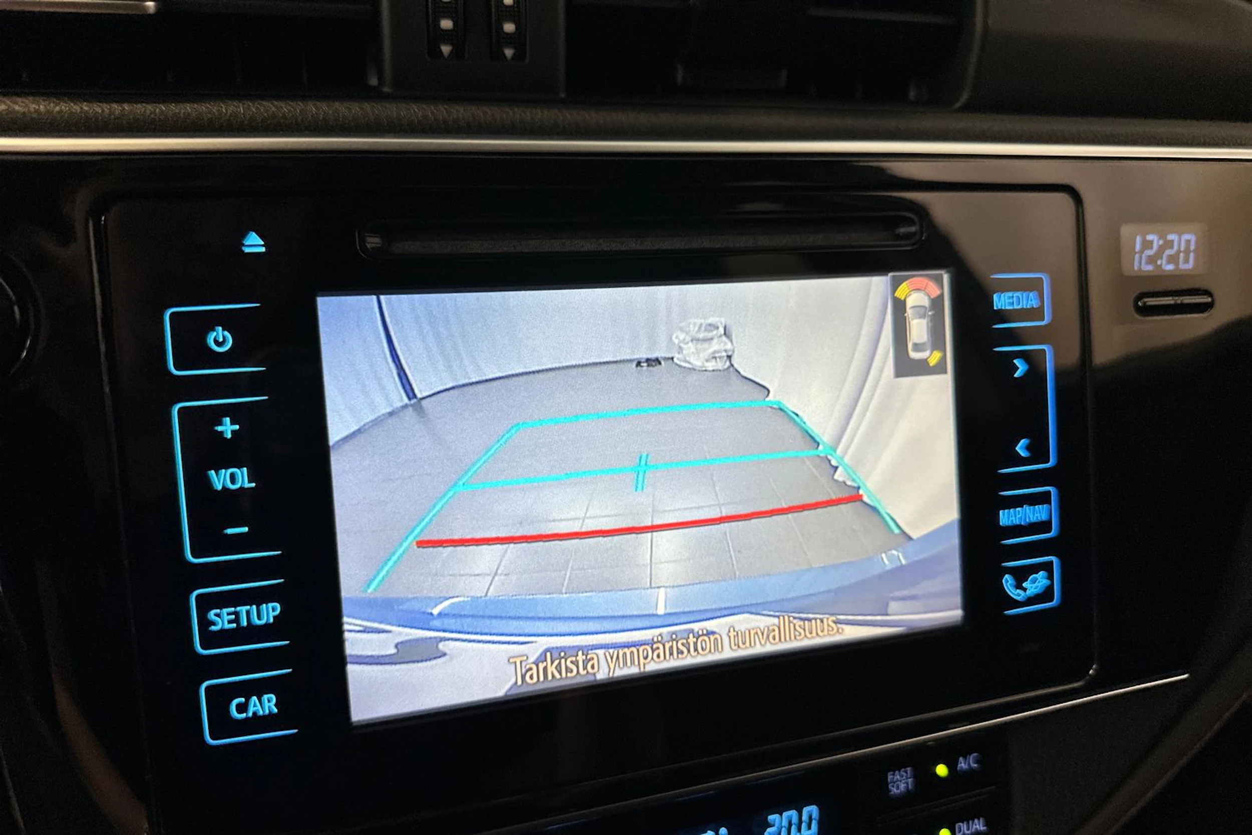 sininen Toyota Auris 2016 kuva 24.