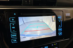 sininen Toyota Auris 2016 kuva 24.