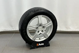 sininen Toyota Auris 2016 kuva 27.