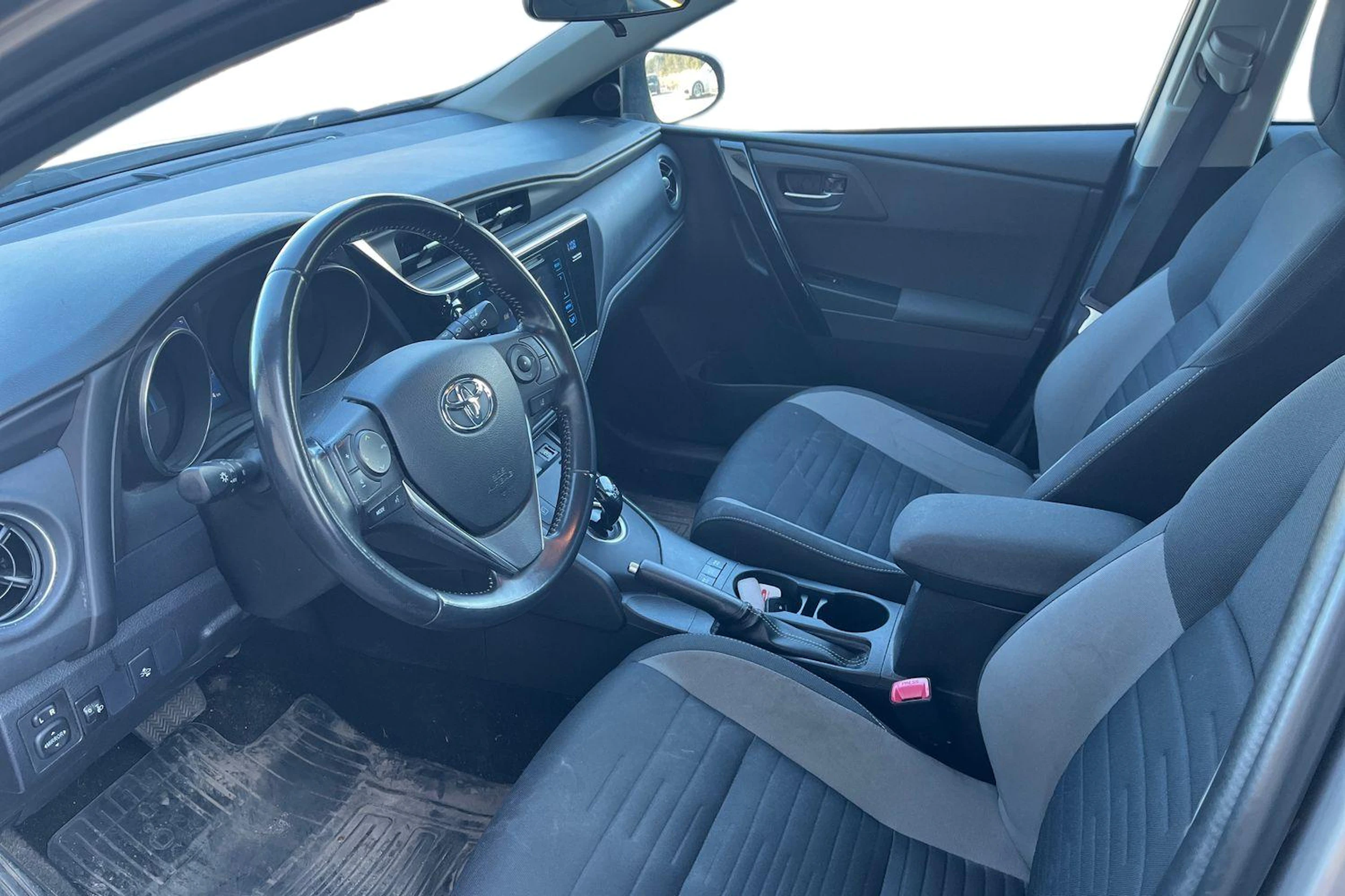 met. ruskea (beige) Toyota Auris 2016 kuva 3.