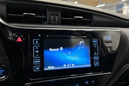 ruskea (beige) Toyota Auris 2016 kuva 18.