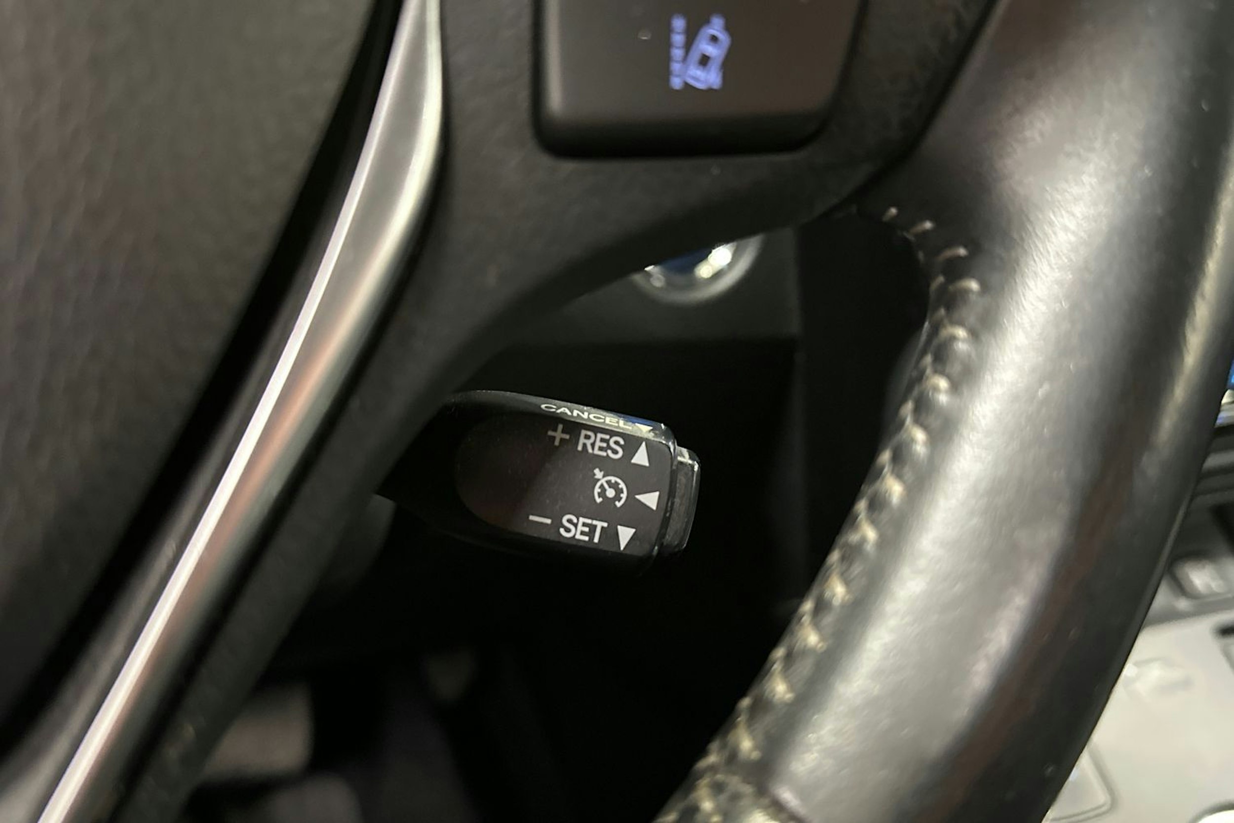 ruskea (beige) Toyota Auris 2016 kuva 26.