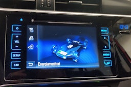 punainen Toyota Auris 2016 kuva 19.