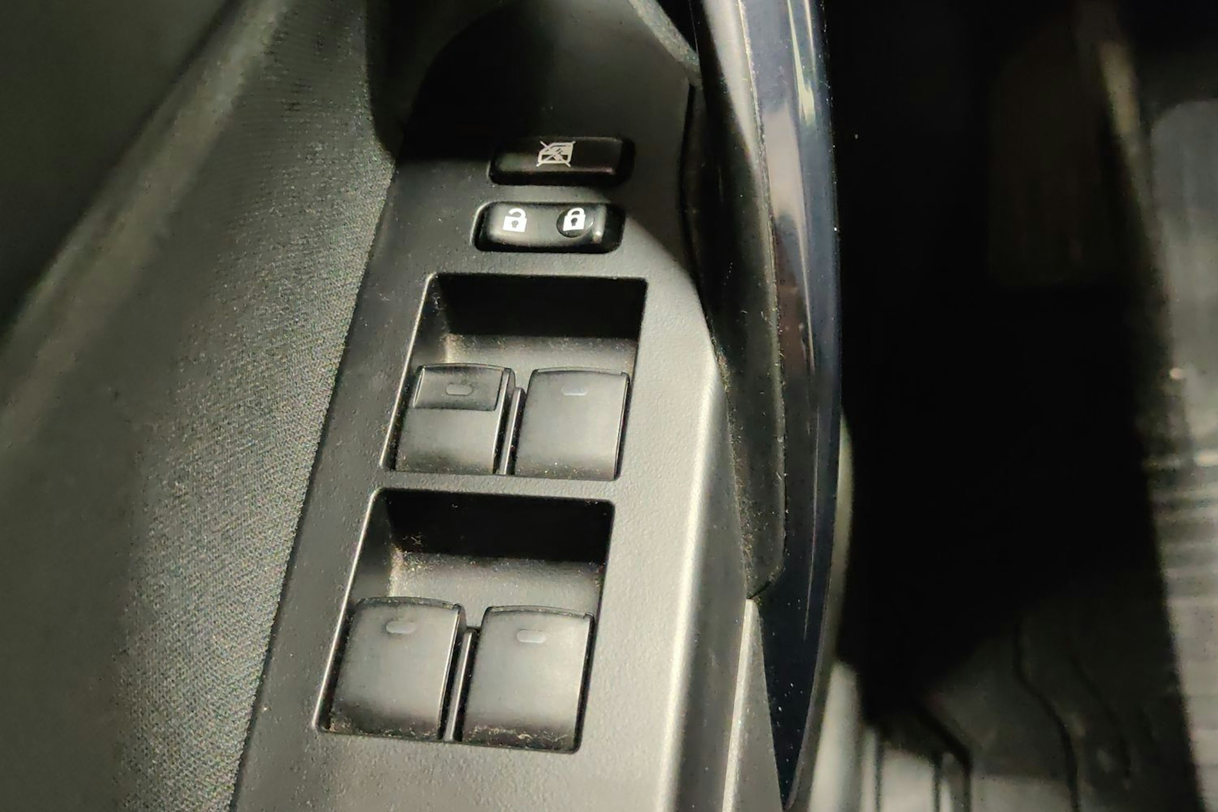 punainen Toyota Auris 2016 kuva 25.
