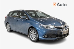 Sininen Toyota Auris 2016 kuva 1.