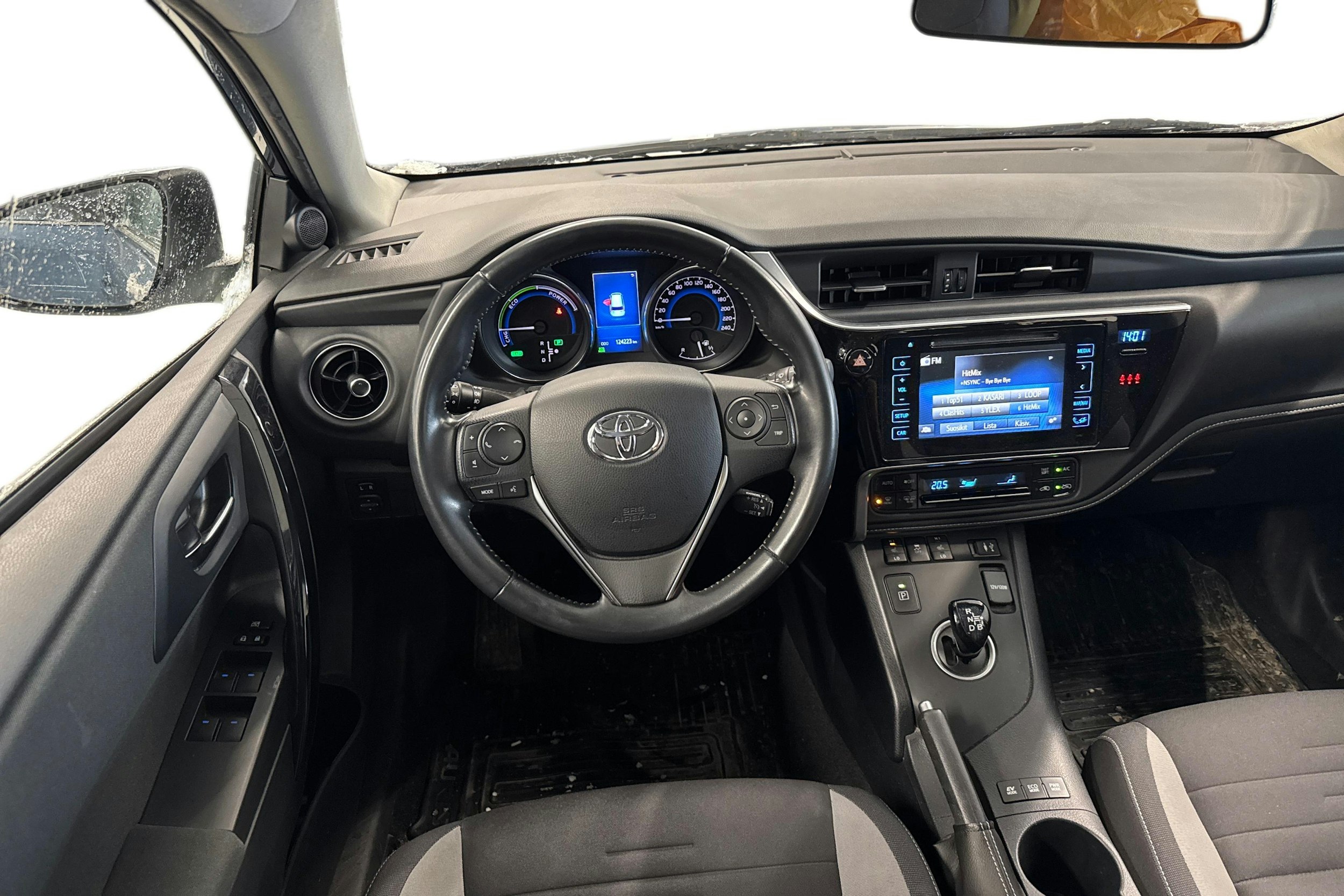 Sininen Toyota Auris 2016 kuva 3.