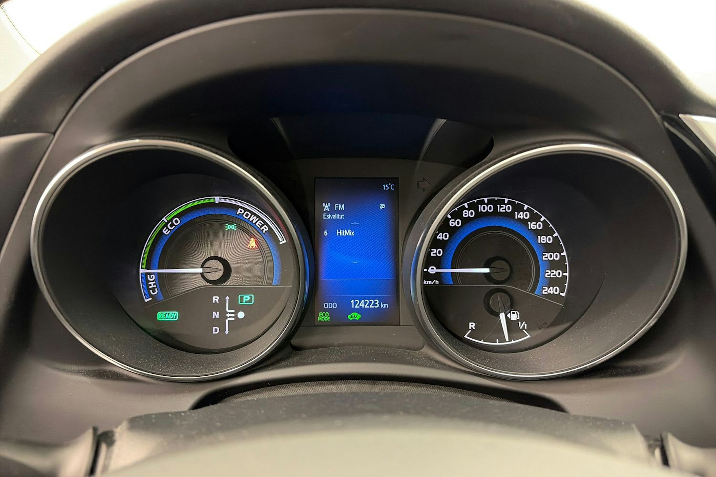 Sininen Toyota Auris 2016 kuva 13.