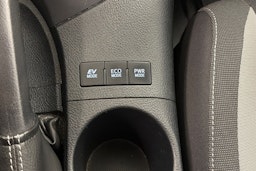 Sininen Toyota Auris 2016 kuva 19.