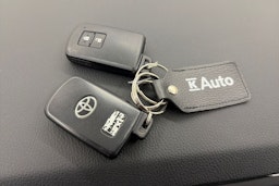 Sininen Toyota Auris 2016 kuva 20.