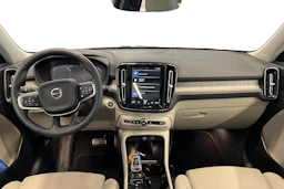 valkoinen Toyota Auris 2016 kuva 7.