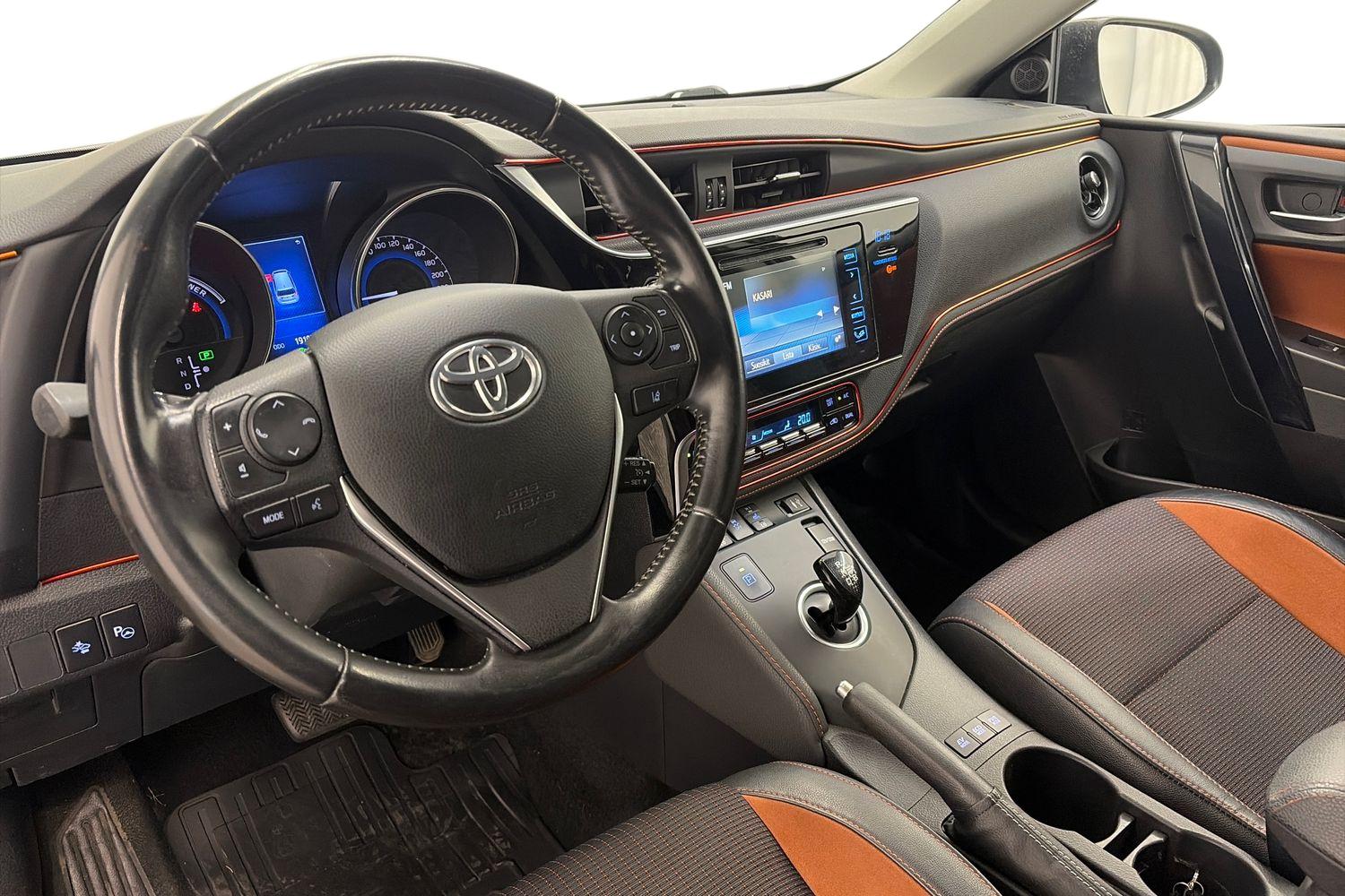 Toyota Auris 2016, kuva 6/24